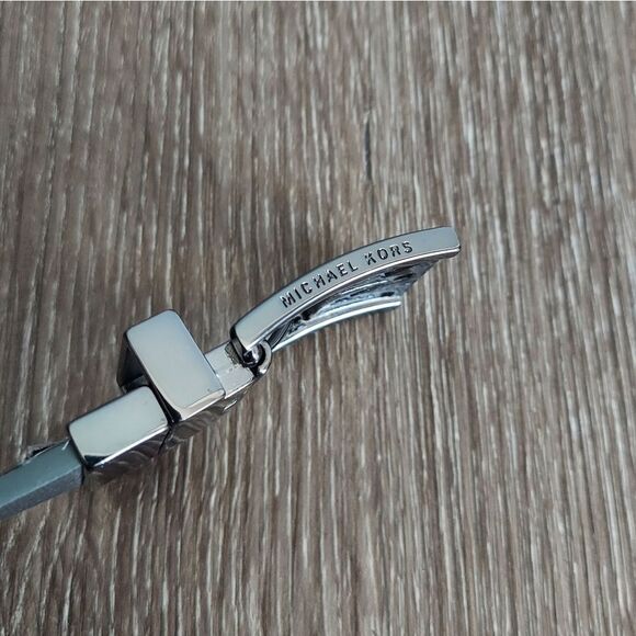 Michael Kors Reversible Belt - Silver & Black - Total Length 40" - Picture 5 of 7